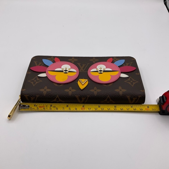 LOUIS VUITTON Monogram Lovely Bird Zippy Wallet M62414 - Picture 10 of 13